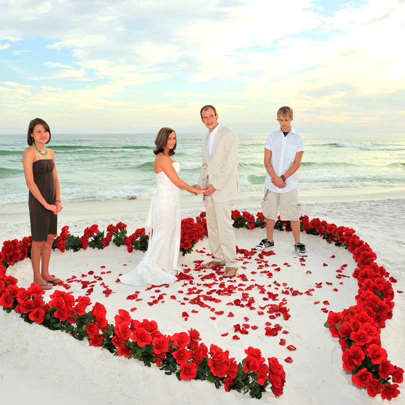 Accesorii pentru nunta, petale de trandafir pentru diverse evenimente