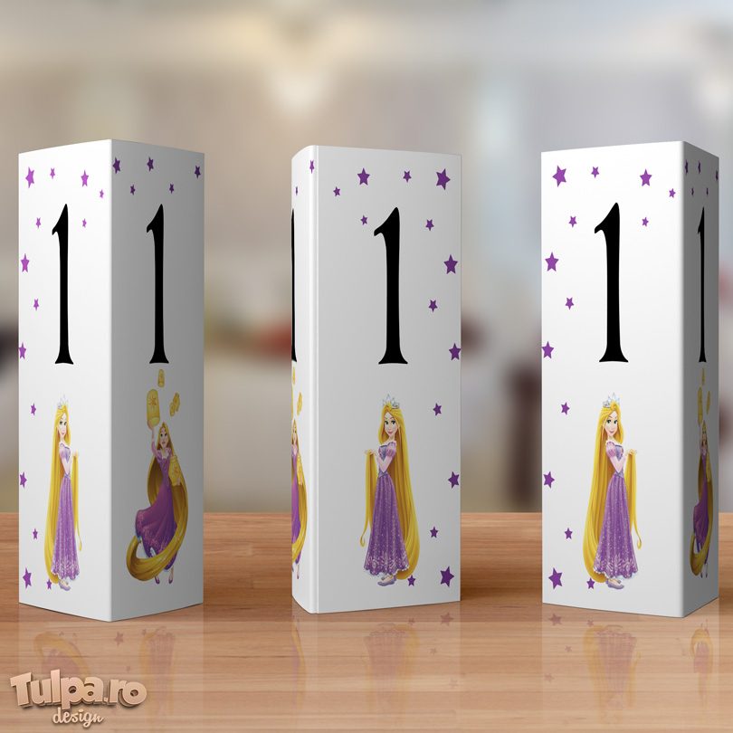 Numere de masa cu Rapunzel din setul deosebit pentru botez